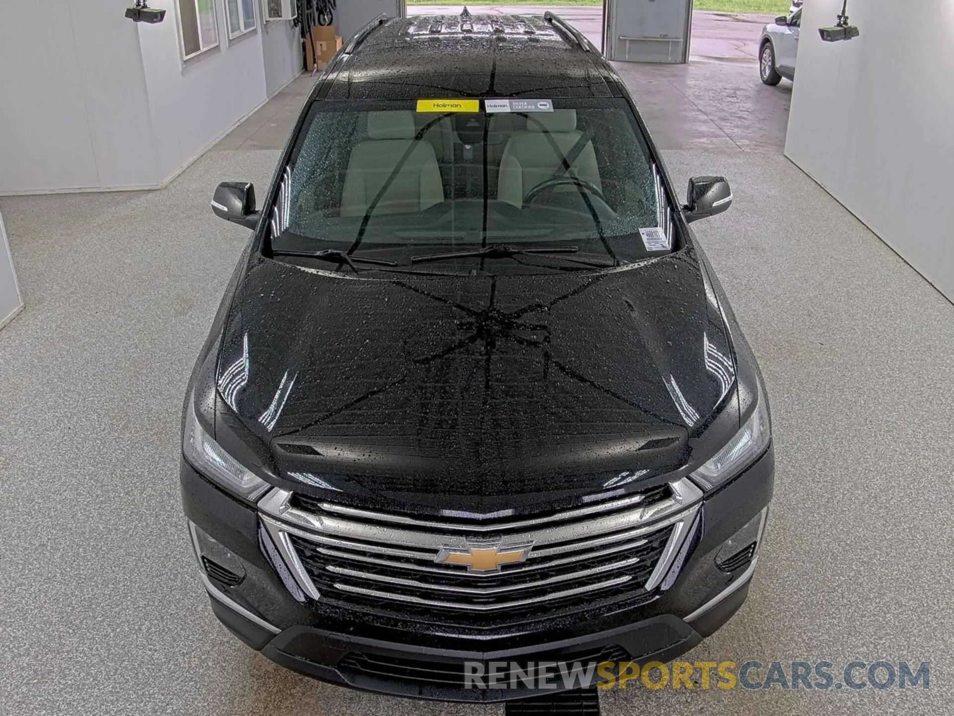 16 Photograph of a damaged car 1GNEVGKW6NJ151516 CHEVROLET TRAVERSE 2022
