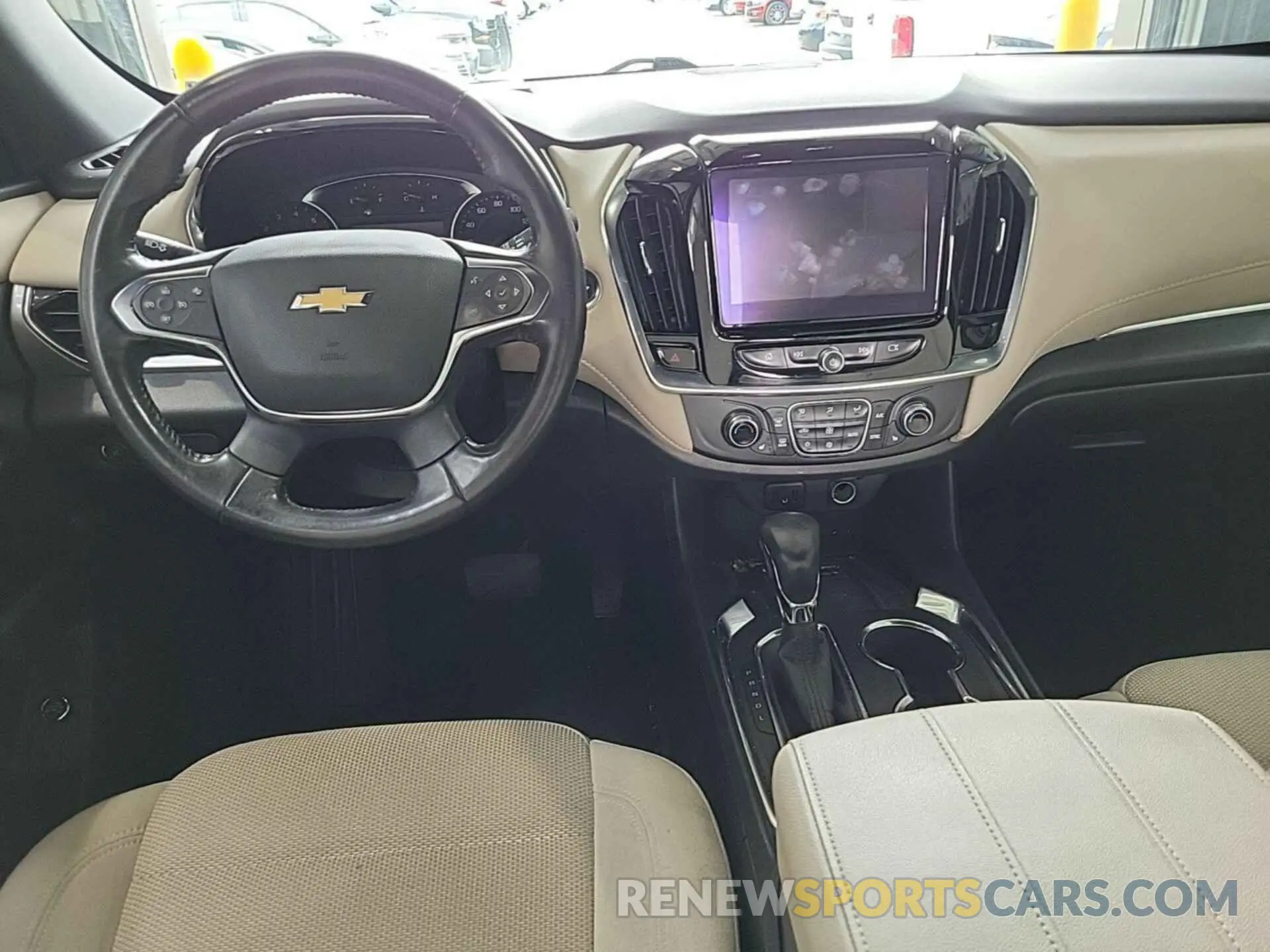 3 Photograph of a damaged car 1GNEVGKW6NJ151516 CHEVROLET TRAVERSE 2022