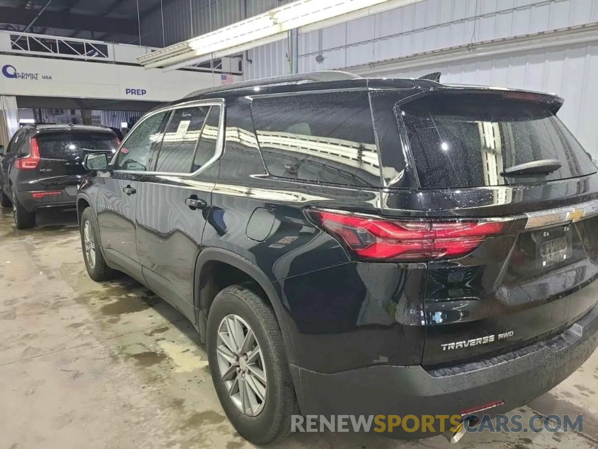 11 Photograph of a damaged car 1GNEVGKW6NJ157686 CHEVROLET TRAVERSE 2022