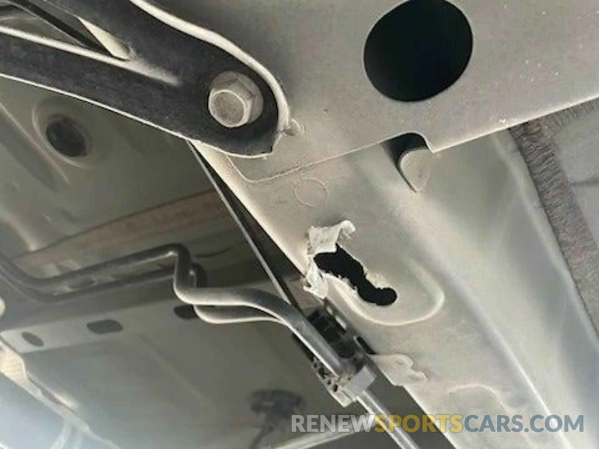 25 Photograph of a damaged car 1GNEVGKW6NJ157686 CHEVROLET TRAVERSE 2022