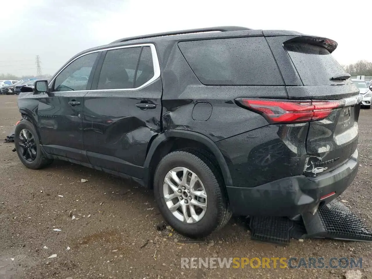 2 Photograph of a damaged car 1GNEVGKW7NJ129251 CHEVROLET TRAVERSE 2022