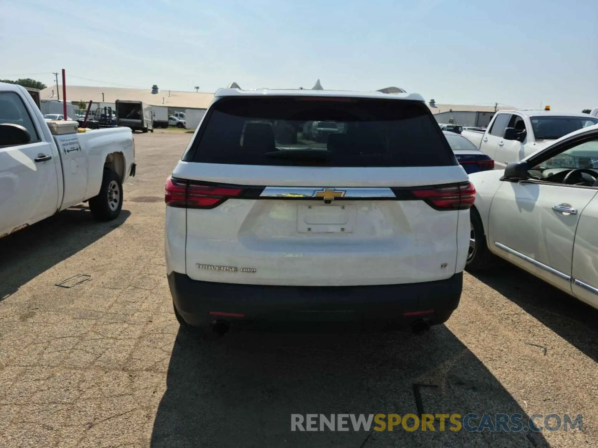 29 Photograph of a damaged car 1GNEVGKW7NJ151086 CHEVROLET TRAVERSE 2022
