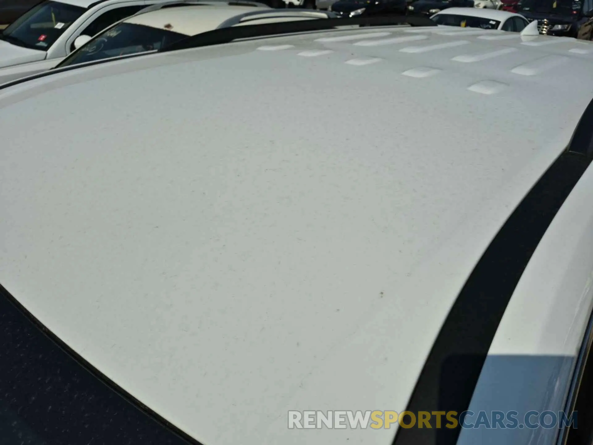 8 Photograph of a damaged car 1GNEVGKW7NJ151086 CHEVROLET TRAVERSE 2022