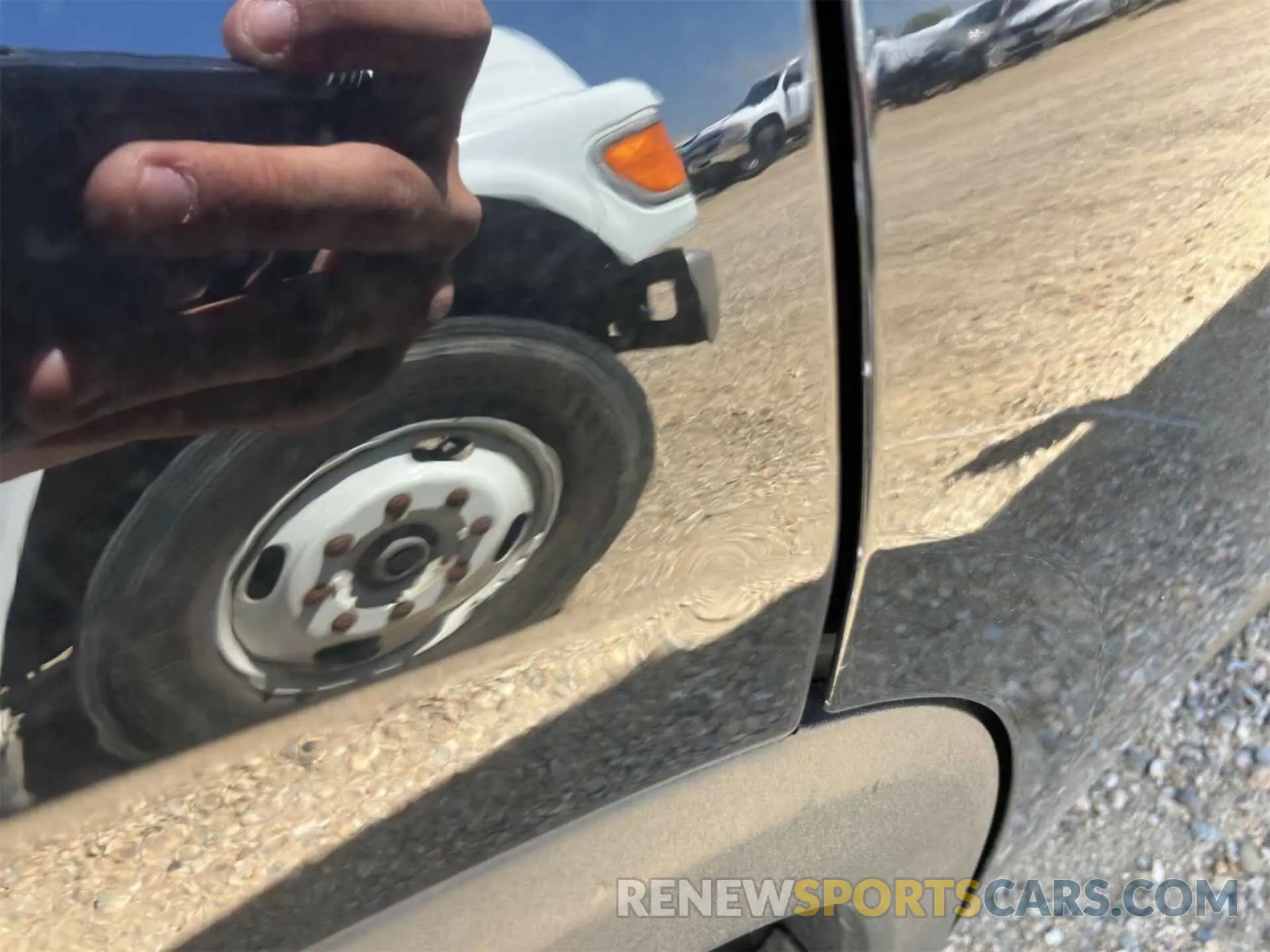14 Photograph of a damaged car 1GNEVGKW7NJ151685 CHEVROLET TRAVERSE 2022