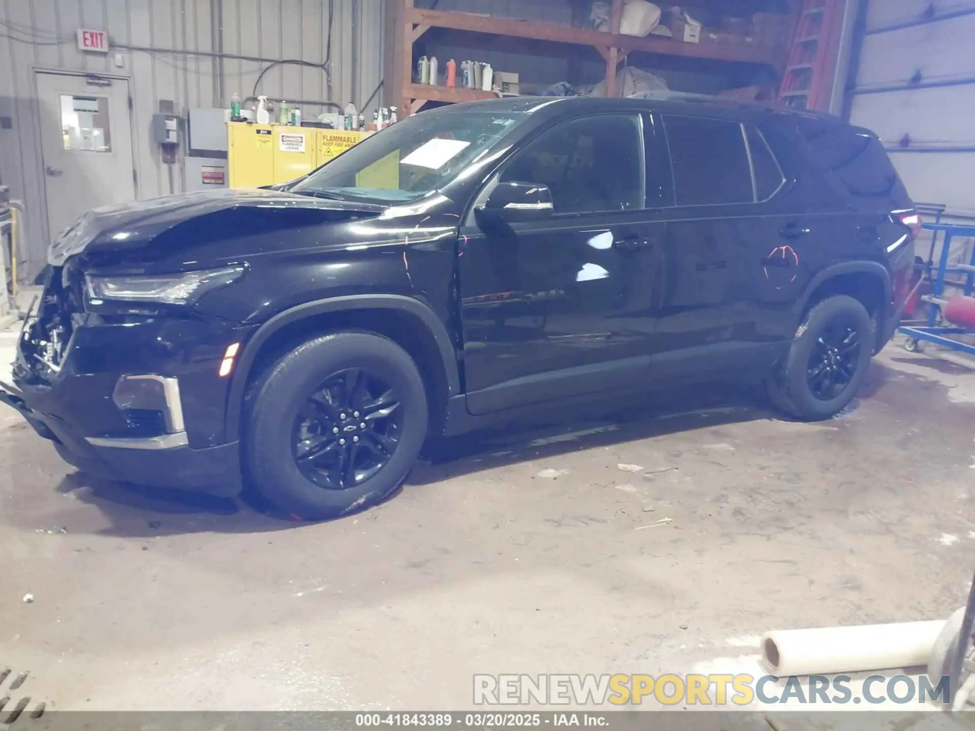 2 Photograph of a damaged car 1GNEVGKW8NJ180273 CHEVROLET TRAVERSE 2022