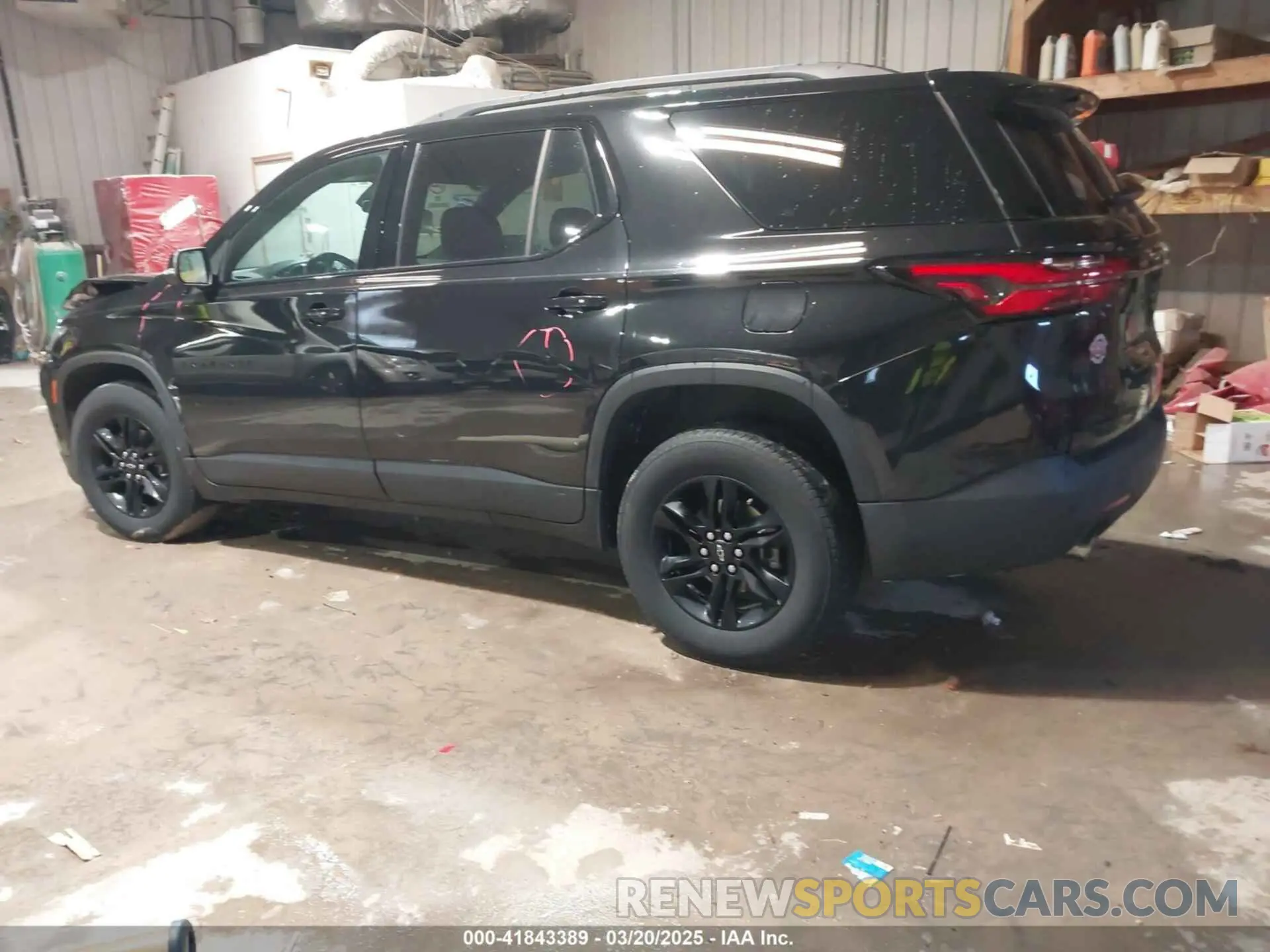 3 Photograph of a damaged car 1GNEVGKW8NJ180273 CHEVROLET TRAVERSE 2022