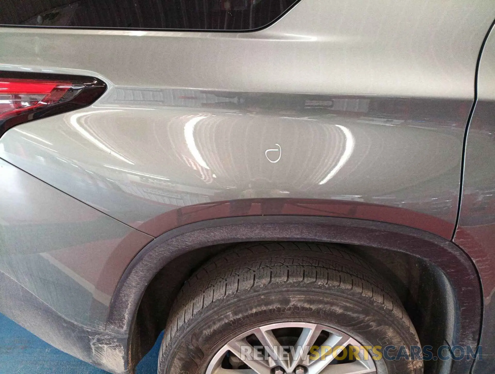 17 Photograph of a damaged car 1GNEVGKWXNJ150837 CHEVROLET TRAVERSE 2022