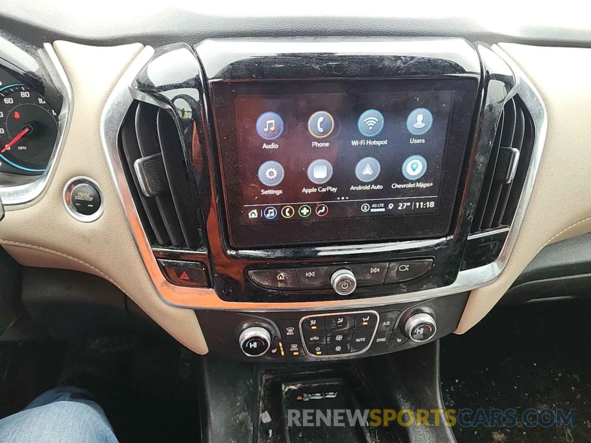 4 Photograph of a damaged car 1GNEVGKWXNJ151244 CHEVROLET TRAVERSE 2022