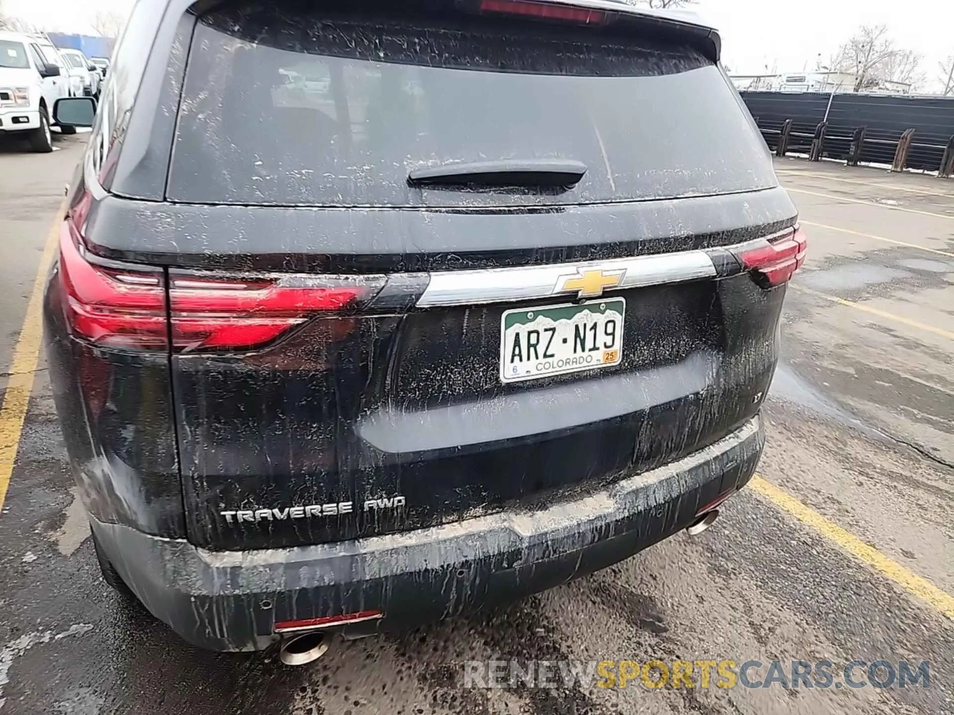 7 Photograph of a damaged car 1GNEVGKWXNJ151244 CHEVROLET TRAVERSE 2022