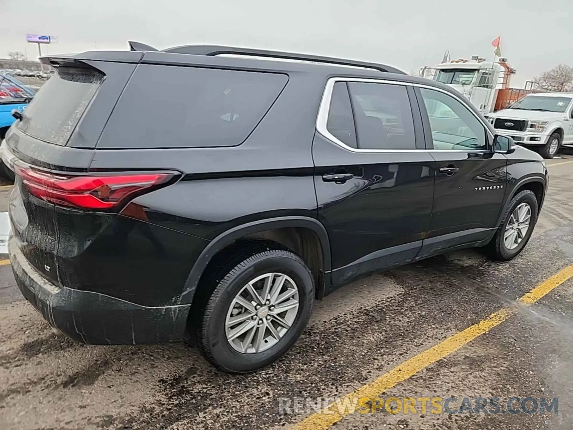 9 Photograph of a damaged car 1GNEVGKWXNJ151244 CHEVROLET TRAVERSE 2022