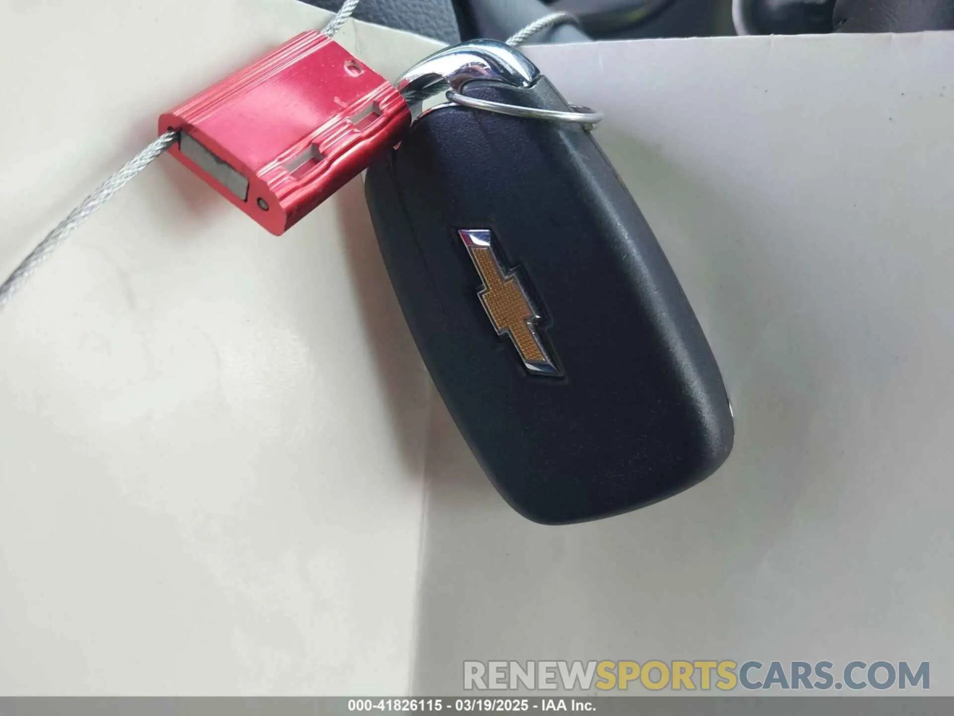 11 Photograph of a damaged car 1GNEVHKW0NJ151677 CHEVROLET TRAVERSE 2022