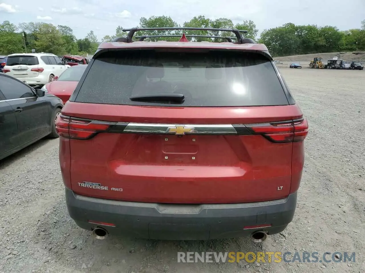 6 Photograph of a damaged car 1GNEVHKW1NJ150196 CHEVROLET TRAVERSE 2022