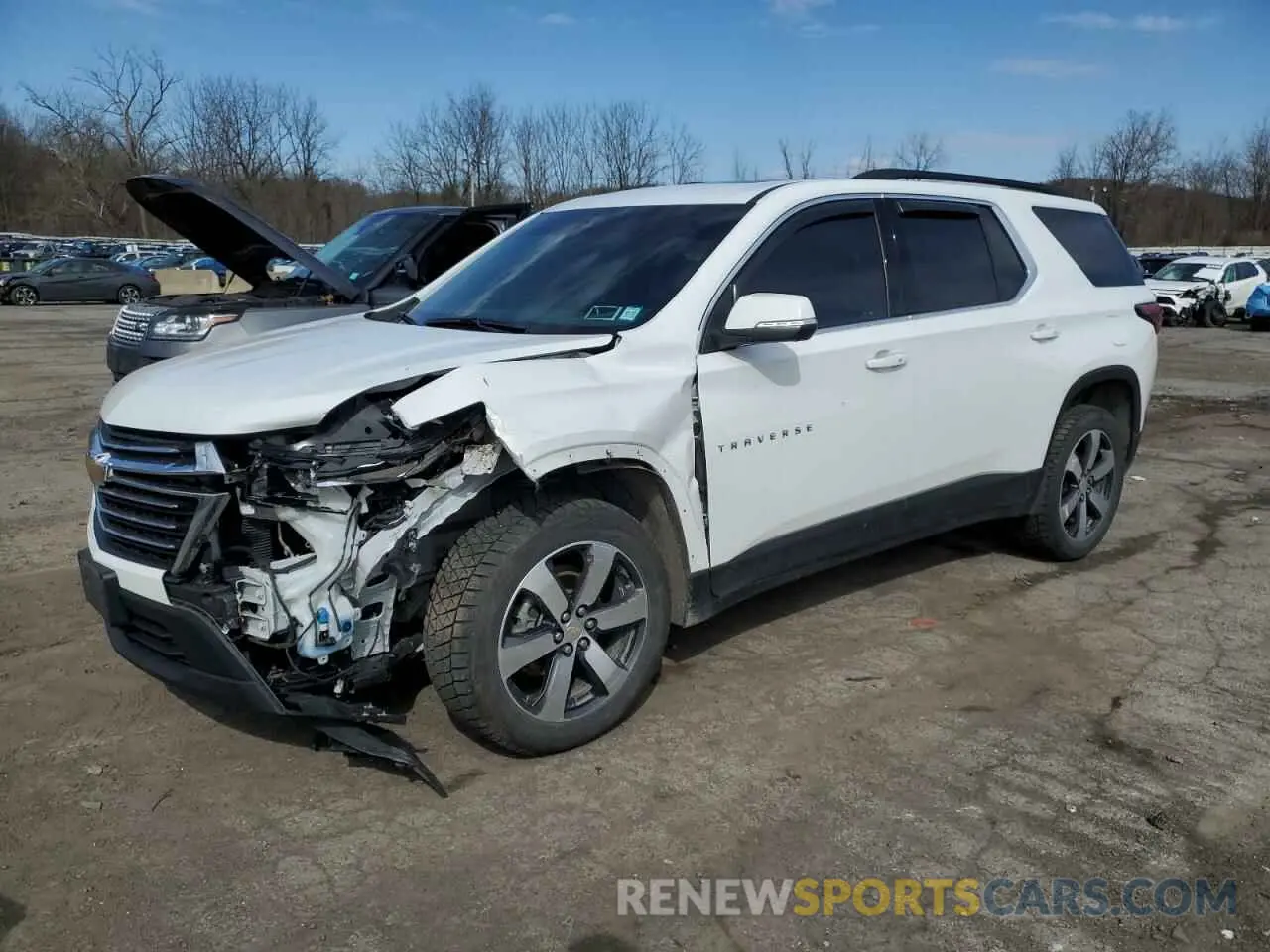 1 Photograph of a damaged car 1GNEVHKW7NJ156164 CHEVROLET TRAVERSE 2022