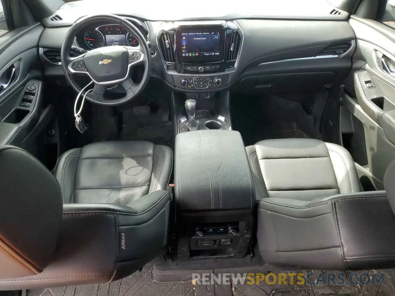 8 Photograph of a damaged car 1GNEVHKW7NJ156164 CHEVROLET TRAVERSE 2022