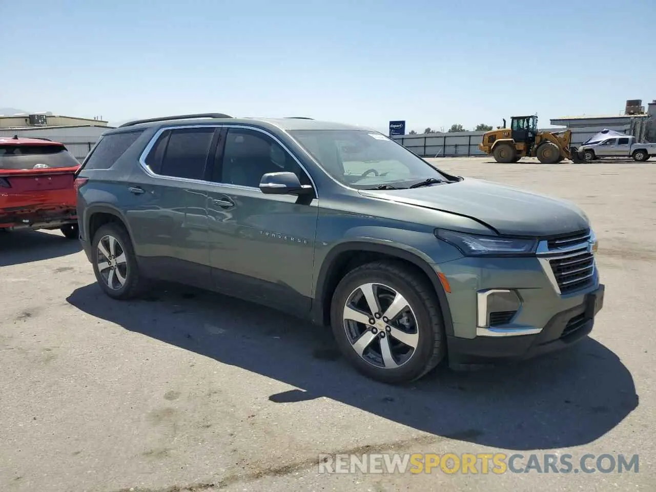 4 Photograph of a damaged car 1GNEVHKWXNJ101790 CHEVROLET TRAVERSE 2022