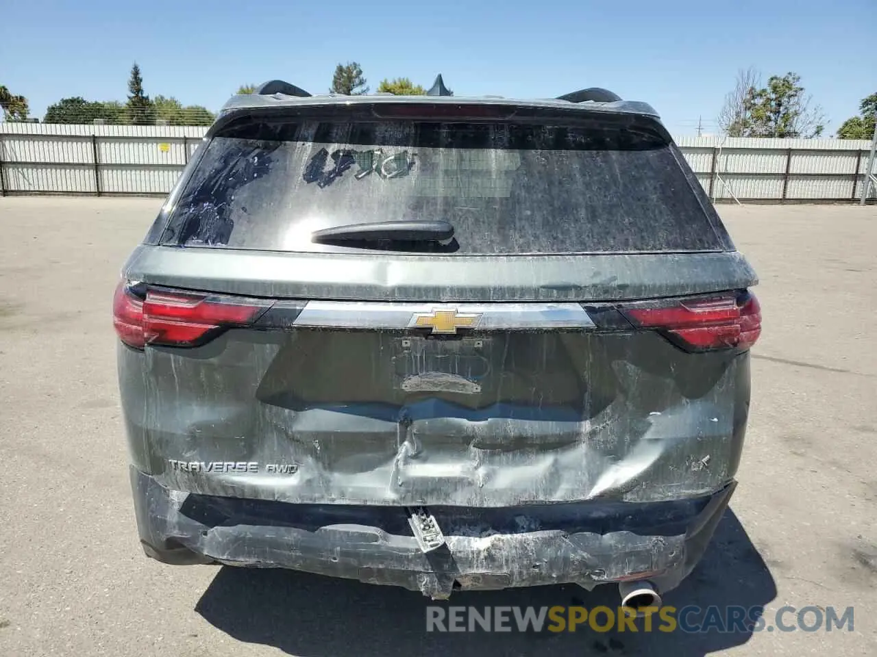 6 Photograph of a damaged car 1GNEVHKWXNJ101790 CHEVROLET TRAVERSE 2022