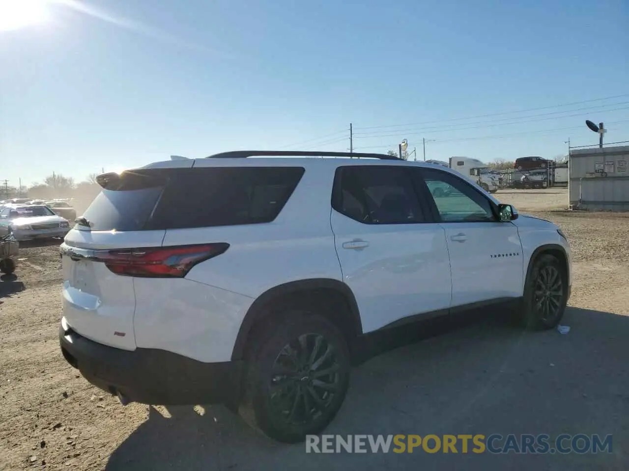 3 Photograph of a damaged car 1GNEVJKW4NJ188724 CHEVROLET TRAVERSE 2022