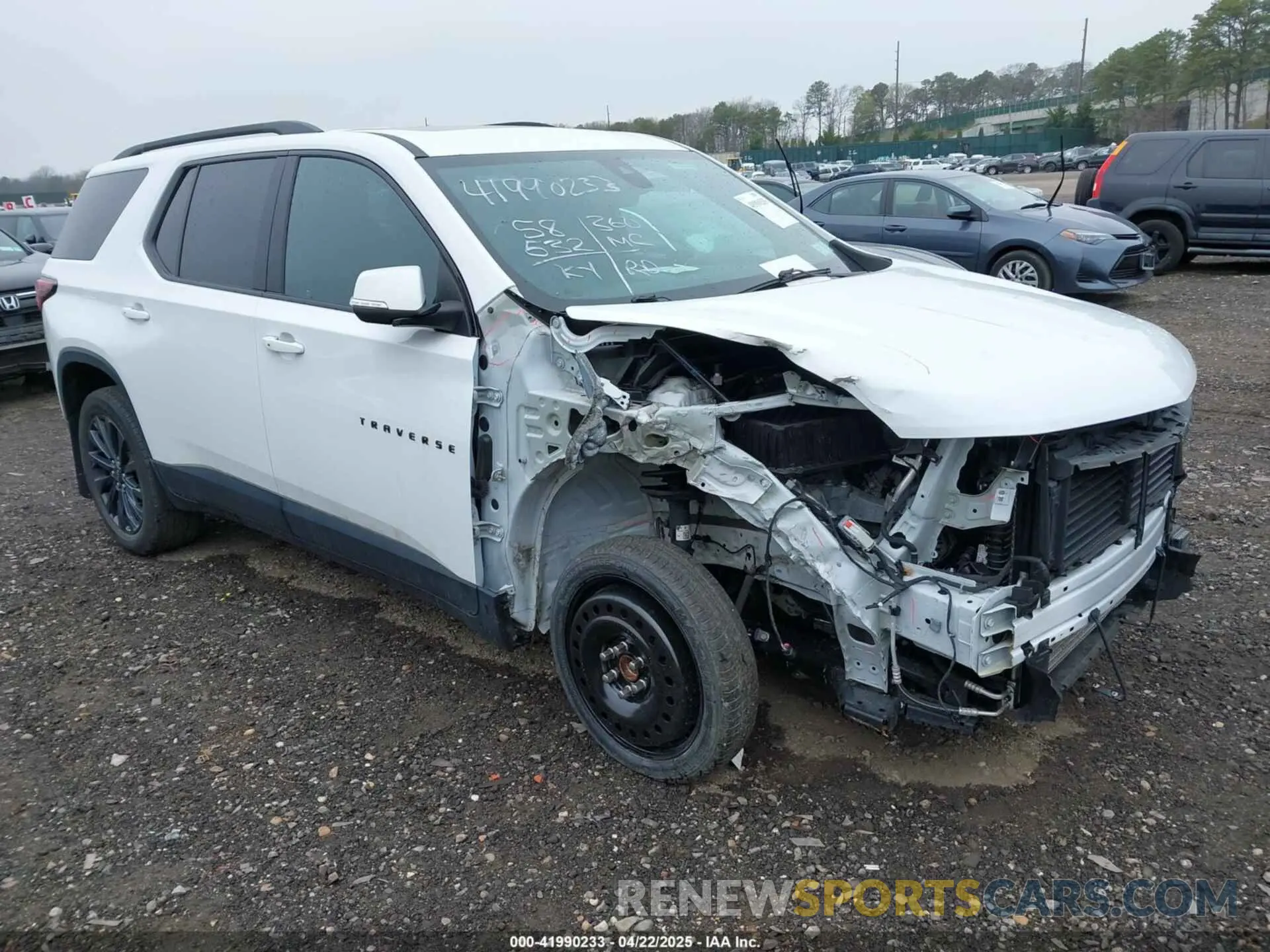 1 Photograph of a damaged car 1GNEVJKW6NJ111191 CHEVROLET TRAVERSE 2022