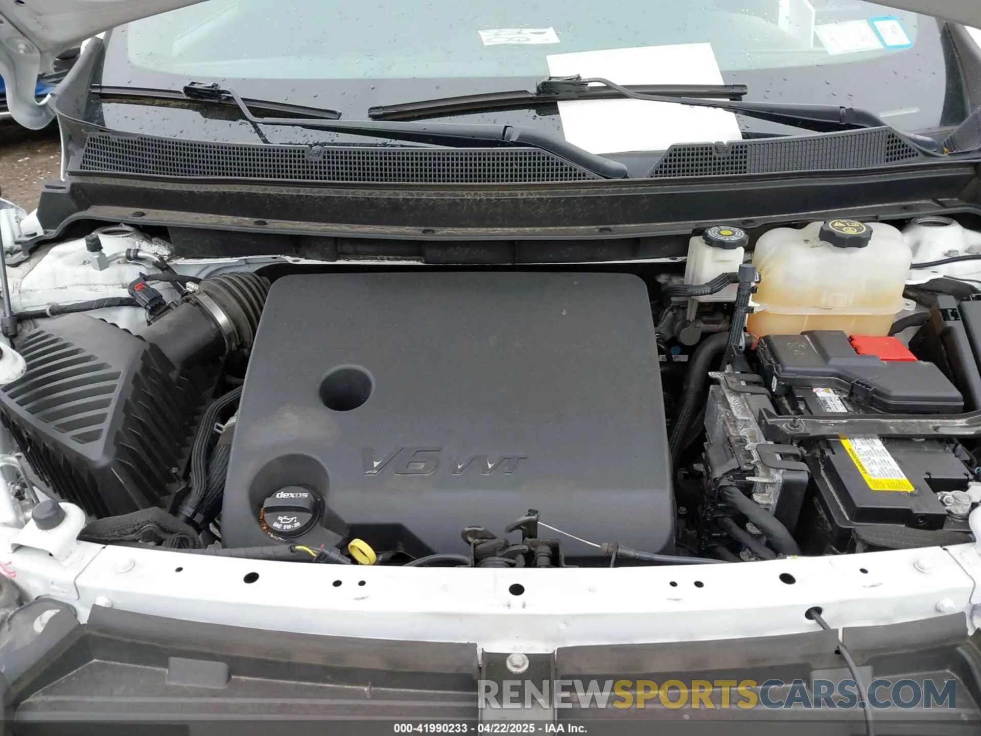 10 Photograph of a damaged car 1GNEVJKW6NJ111191 CHEVROLET TRAVERSE 2022