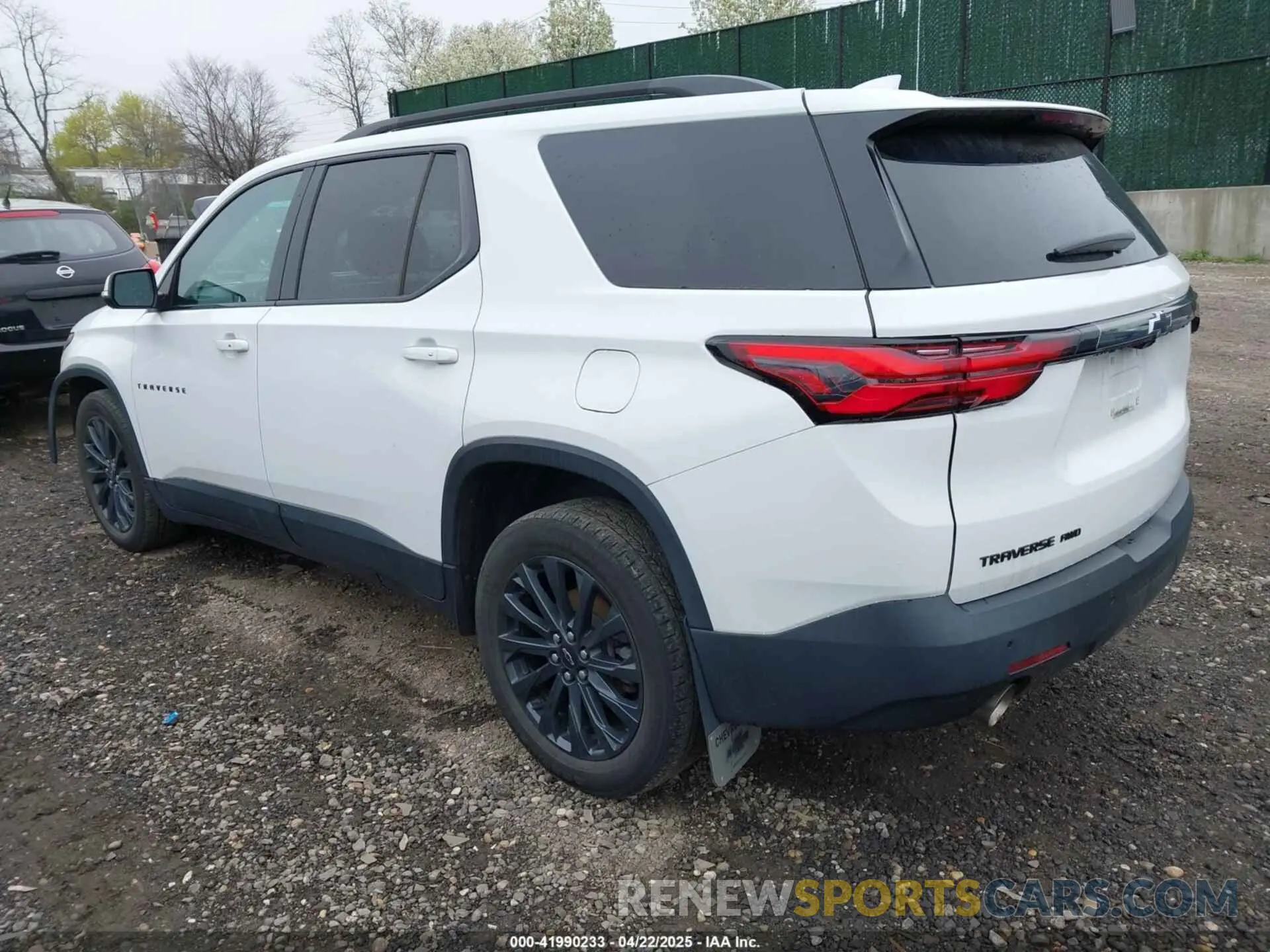3 Photograph of a damaged car 1GNEVJKW6NJ111191 CHEVROLET TRAVERSE 2022