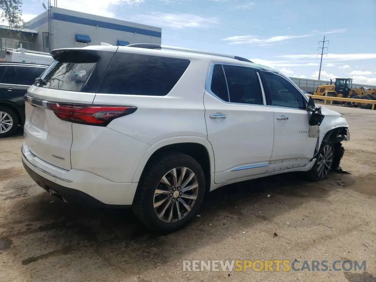 3 Photograph of a damaged car 1GNEVKKW3NJ124289 CHEVROLET TRAVERSE 2022