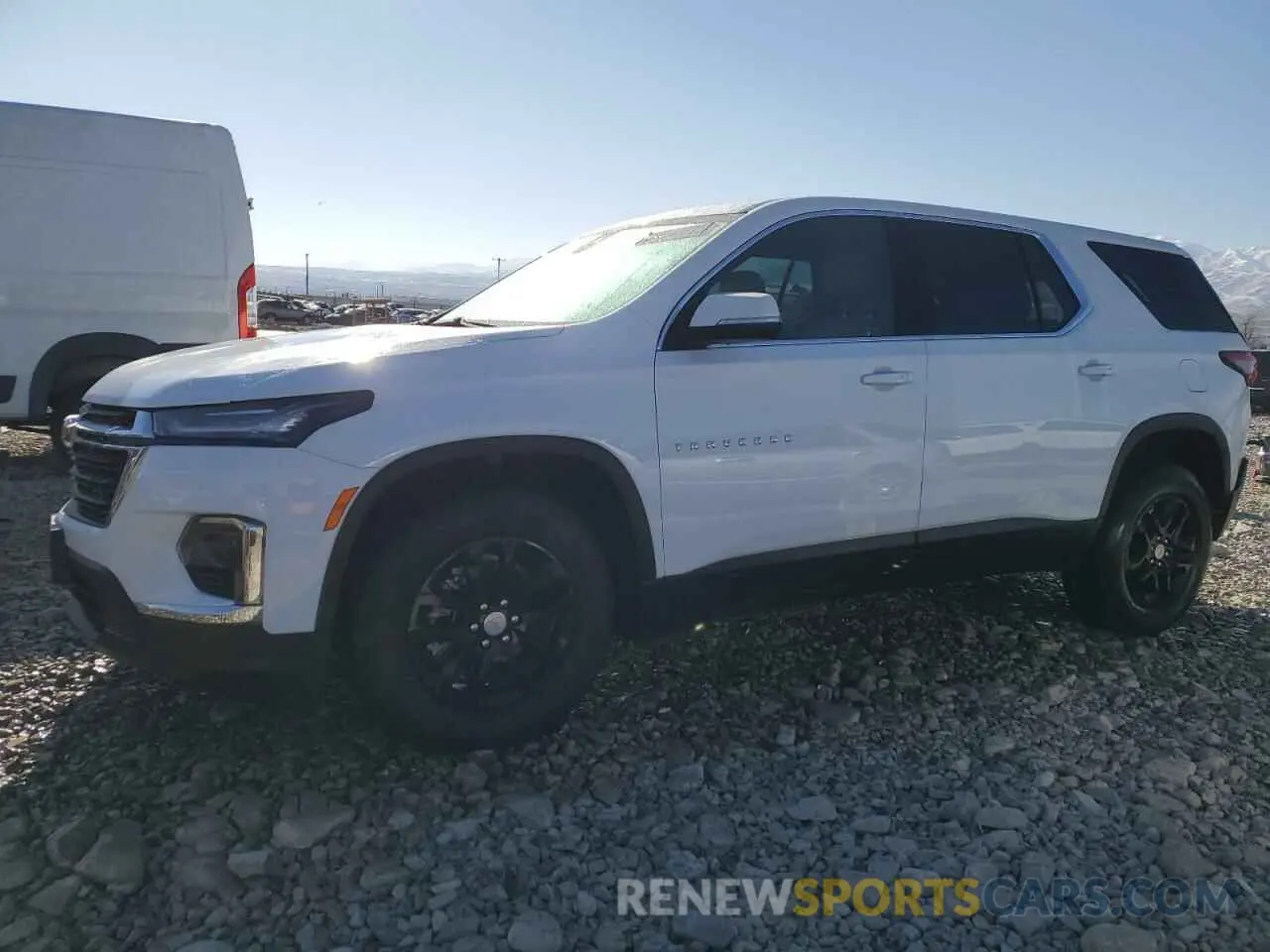 1 Photograph of a damaged car 1GNEVLKWXNJ107625 CHEVROLET TRAVERSE 2022