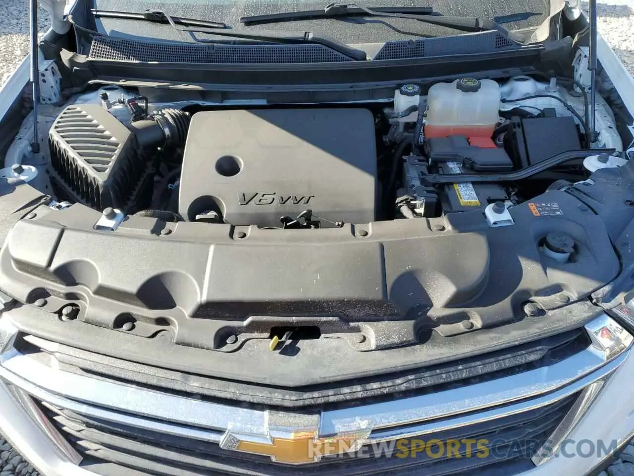 12 Photograph of a damaged car 1GNEVLKWXNJ107625 CHEVROLET TRAVERSE 2022