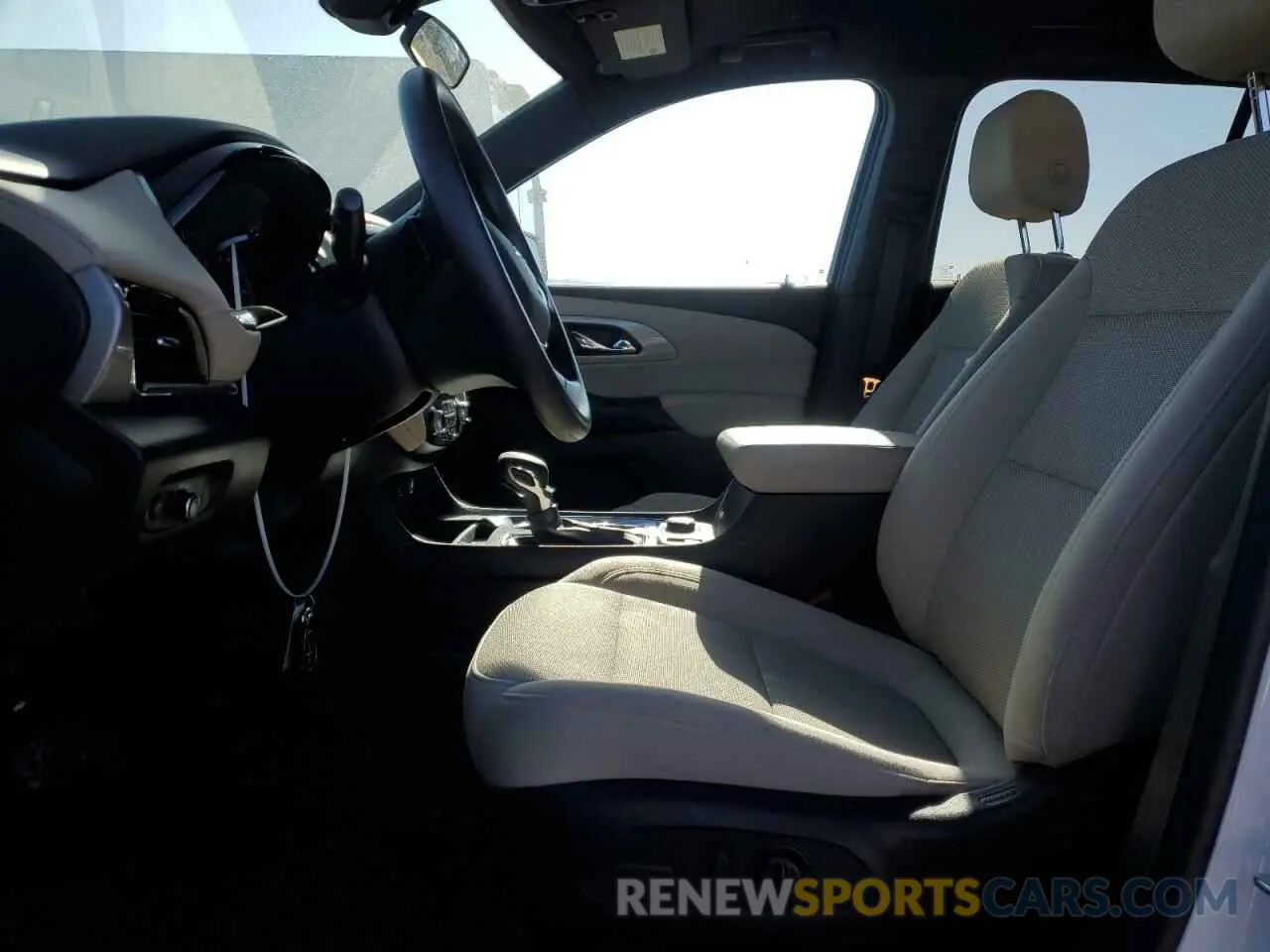 7 Photograph of a damaged car 1GNEVLKWXNJ107625 CHEVROLET TRAVERSE 2022