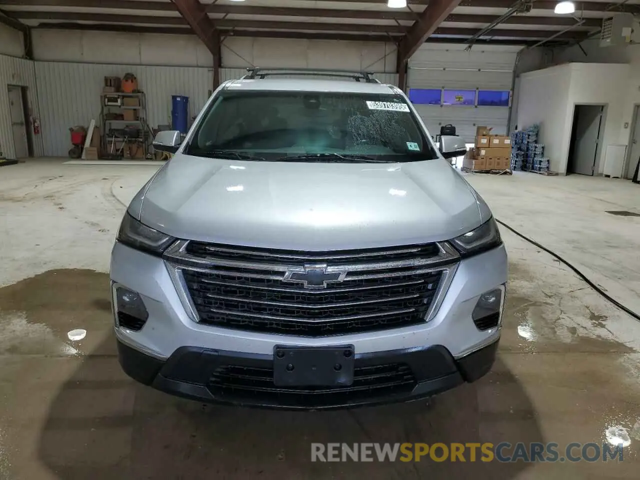 5 Photograph of a damaged car 1GNEVMKW6NJ139137 CHEVROLET TRAVERSE 2022