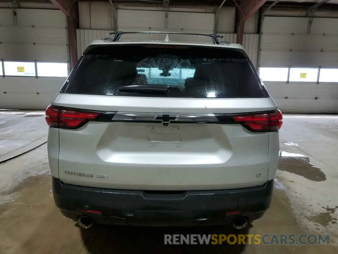 6 Photograph of a damaged car 1GNEVMKW6NJ139137 CHEVROLET TRAVERSE 2022