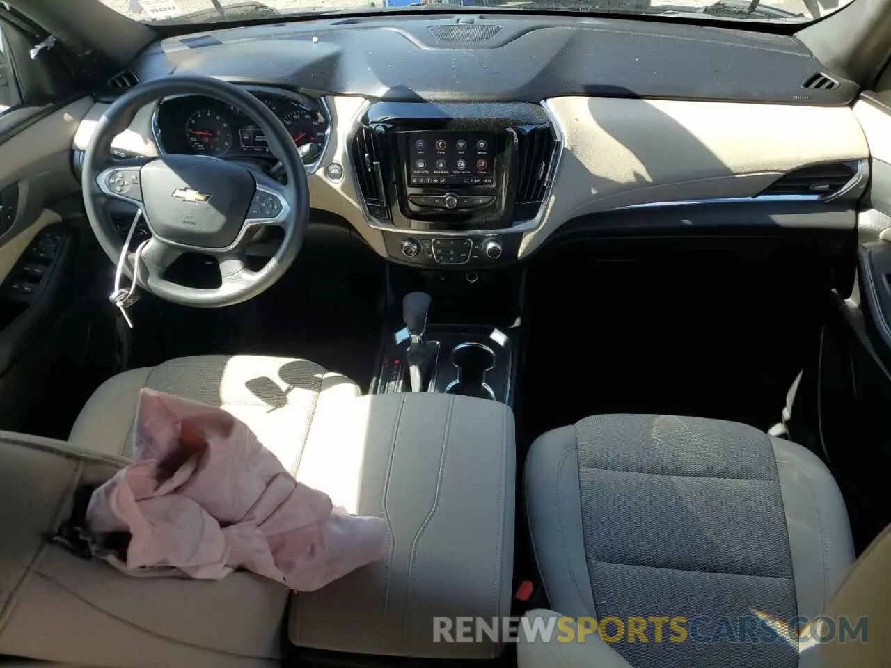 8 Photograph of a damaged car 1GNERFKW1PJ328295 CHEVROLET TRAVERSE 2023