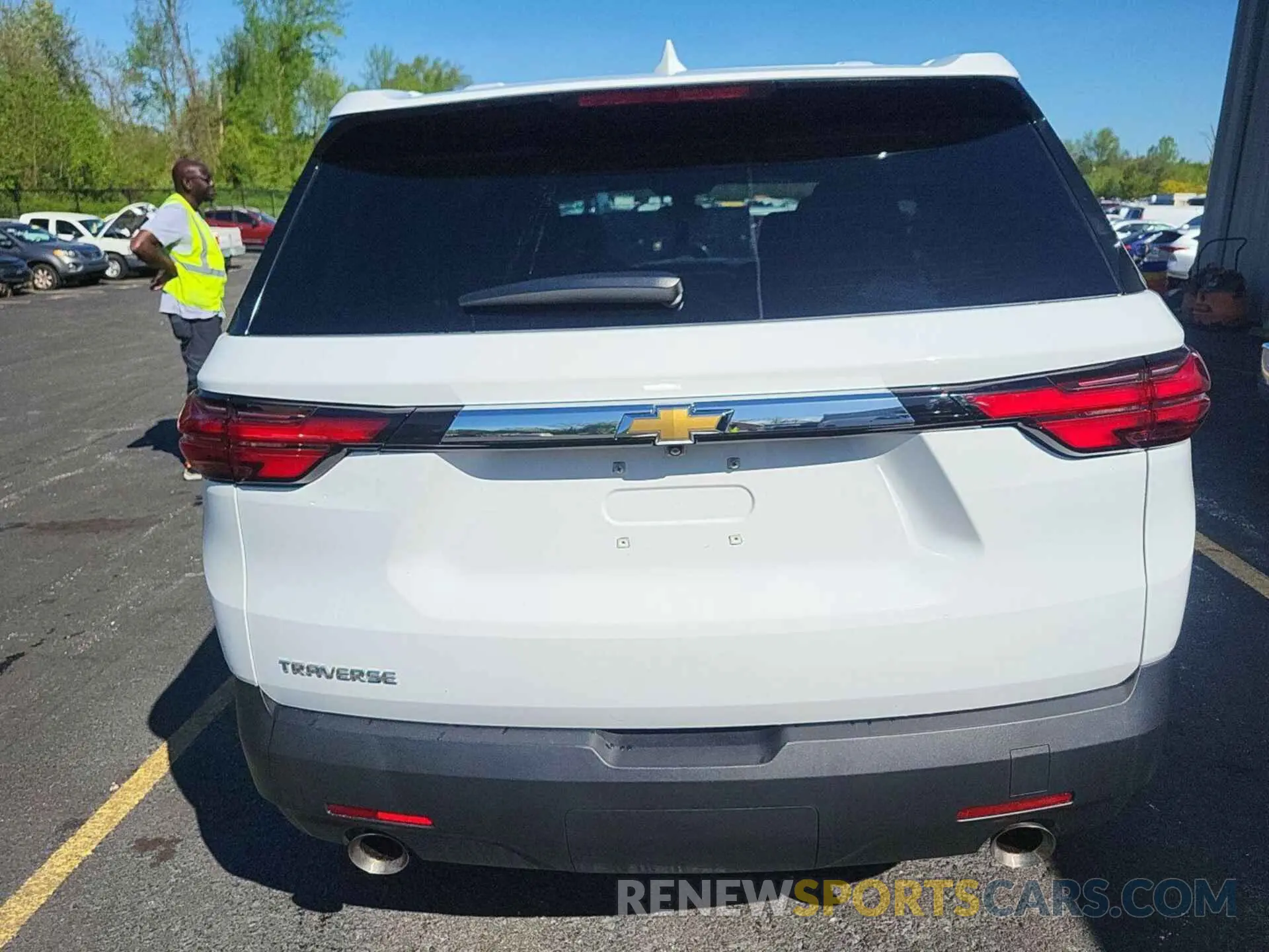 16 Photograph of a damaged car 1GNERFKW3PJ114117 CHEVROLET TRAVERSE 2023