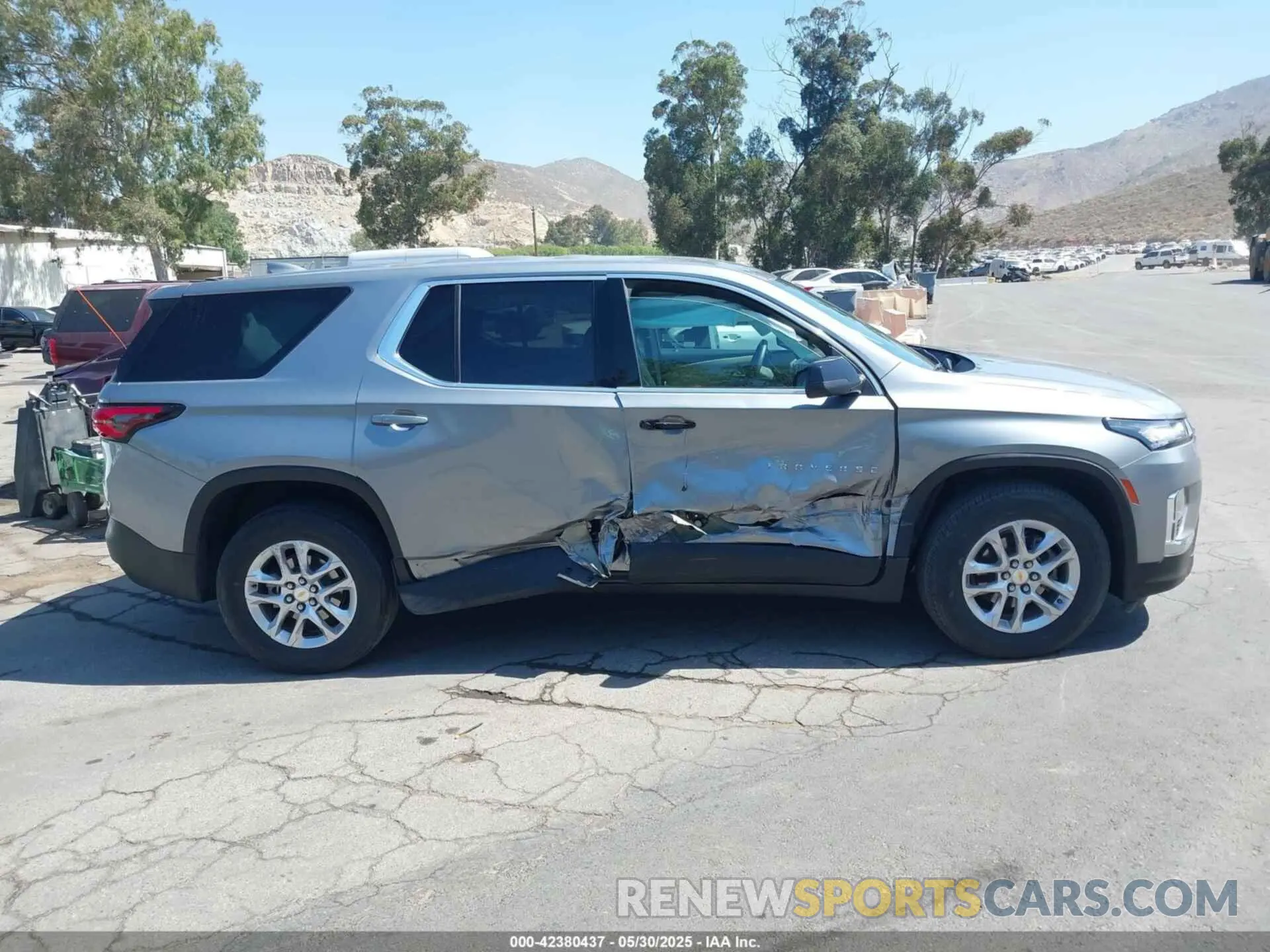 13 Photograph of a damaged car 1GNERFKW3PJ342912 CHEVROLET TRAVERSE 2023