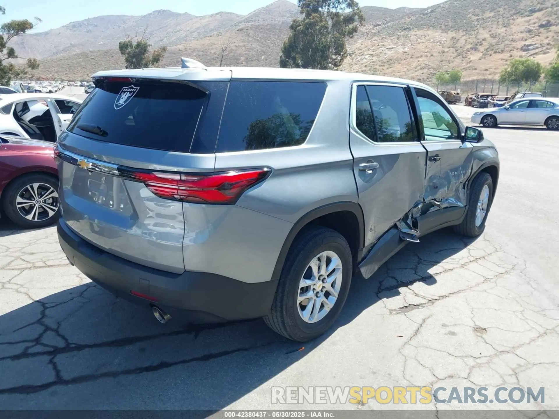 4 Photograph of a damaged car 1GNERFKW3PJ342912 CHEVROLET TRAVERSE 2023