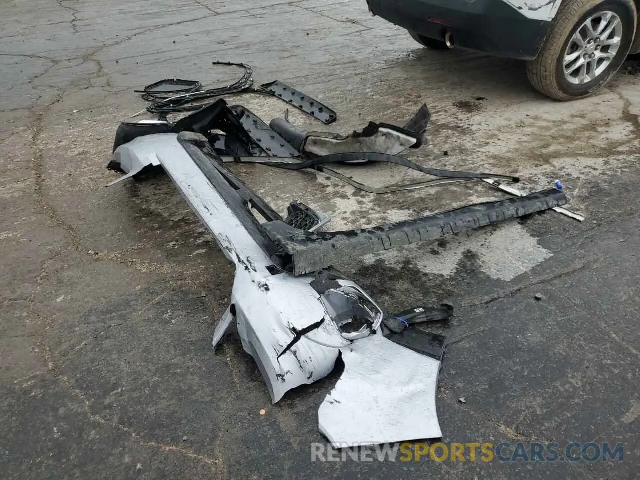 13 Photograph of a damaged car 1GNERFKW3PJ343638 CHEVROLET TRAVERSE 2023