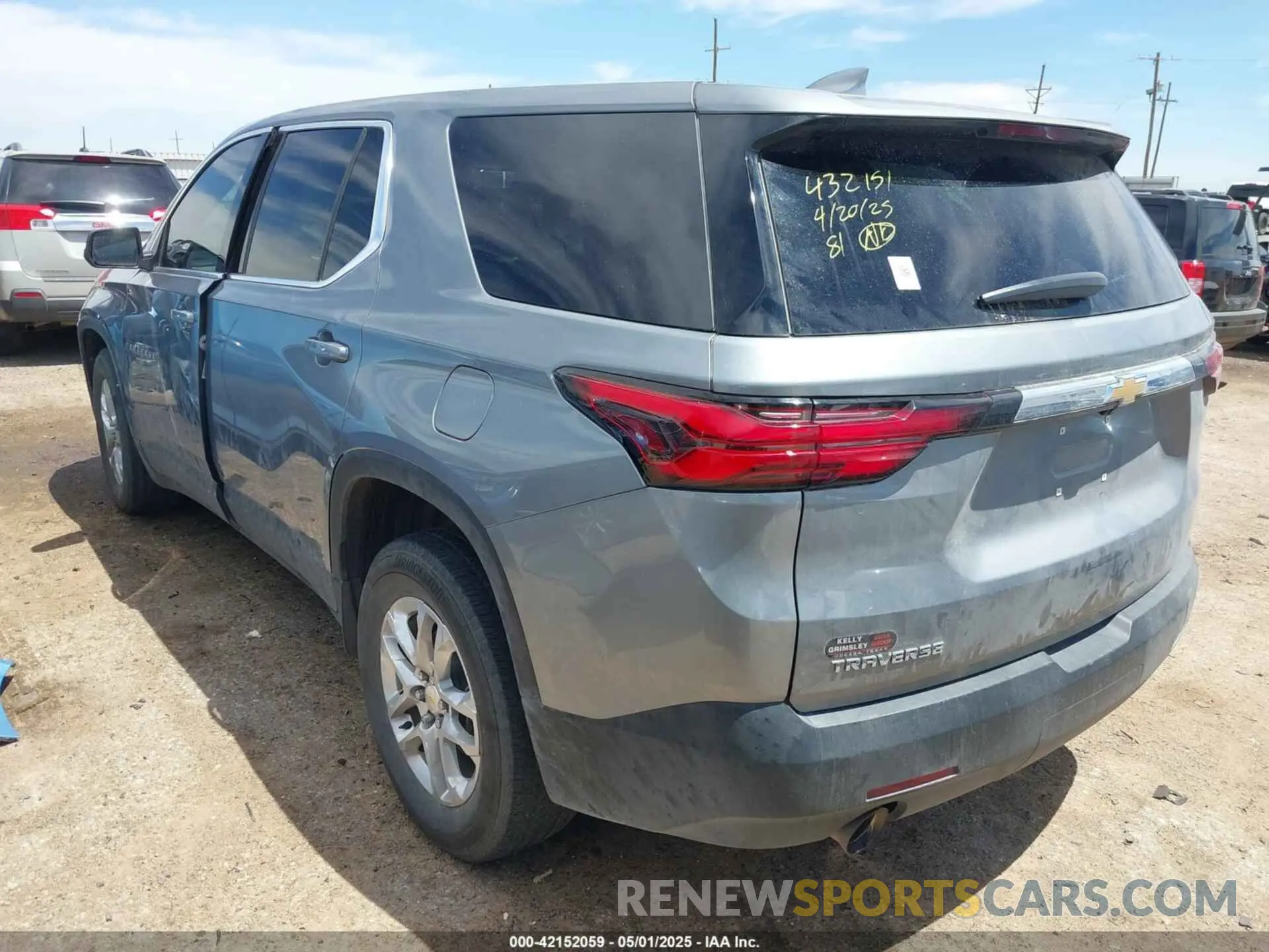 3 Photograph of a damaged car 1GNERFKW6PJ101765 CHEVROLET TRAVERSE 2023