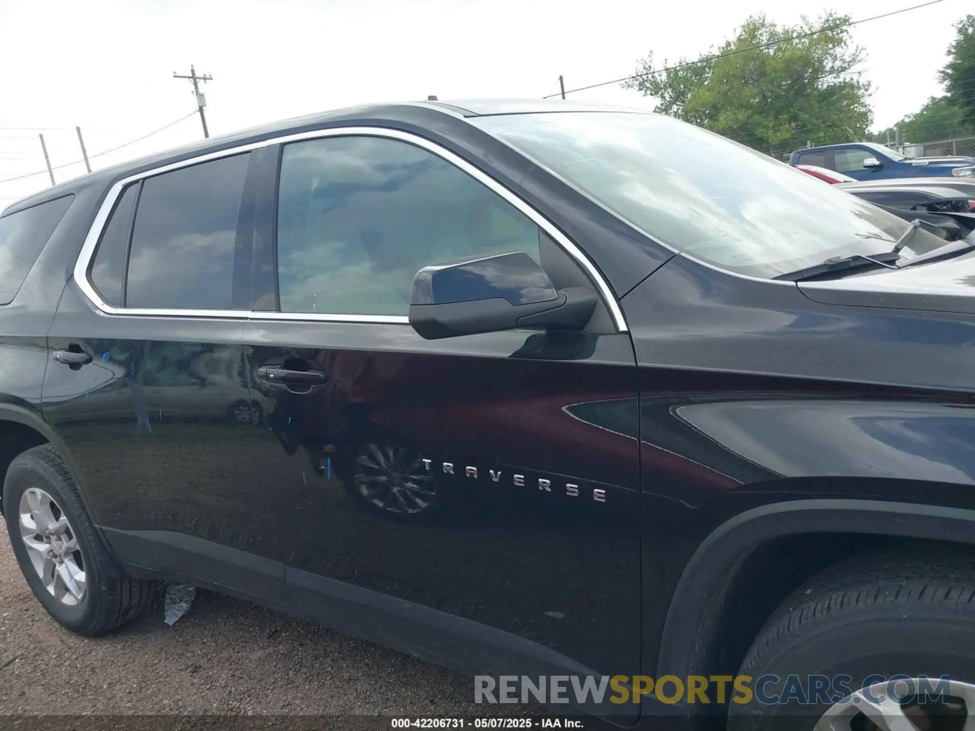 13 Photograph of a damaged car 1GNERFKW6PJ192035 CHEVROLET TRAVERSE 2023