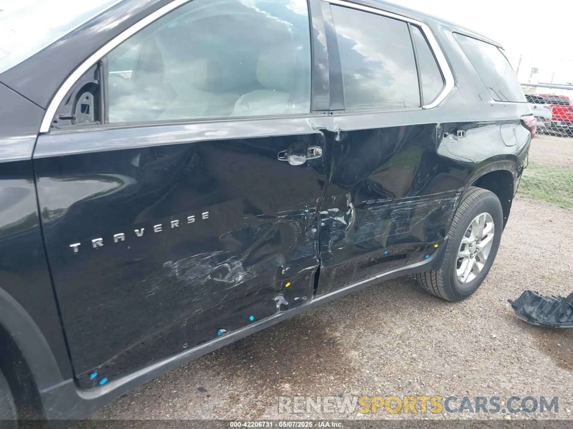 6 Photograph of a damaged car 1GNERFKW6PJ192035 CHEVROLET TRAVERSE 2023
