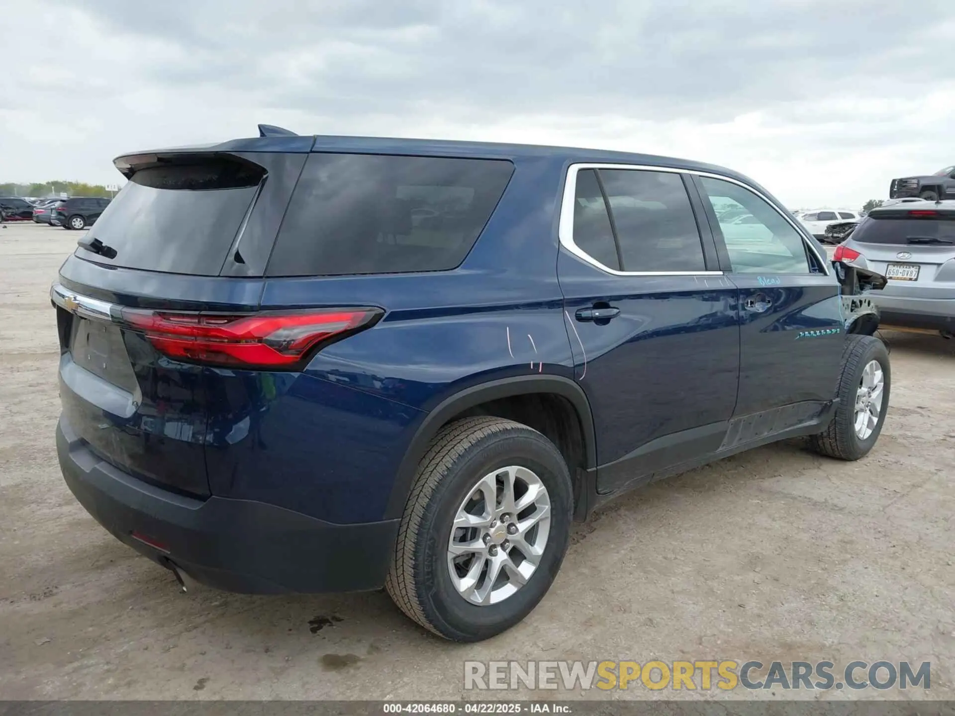 4 Photograph of a damaged car 1GNERFKW6PJ221839 CHEVROLET TRAVERSE 2023