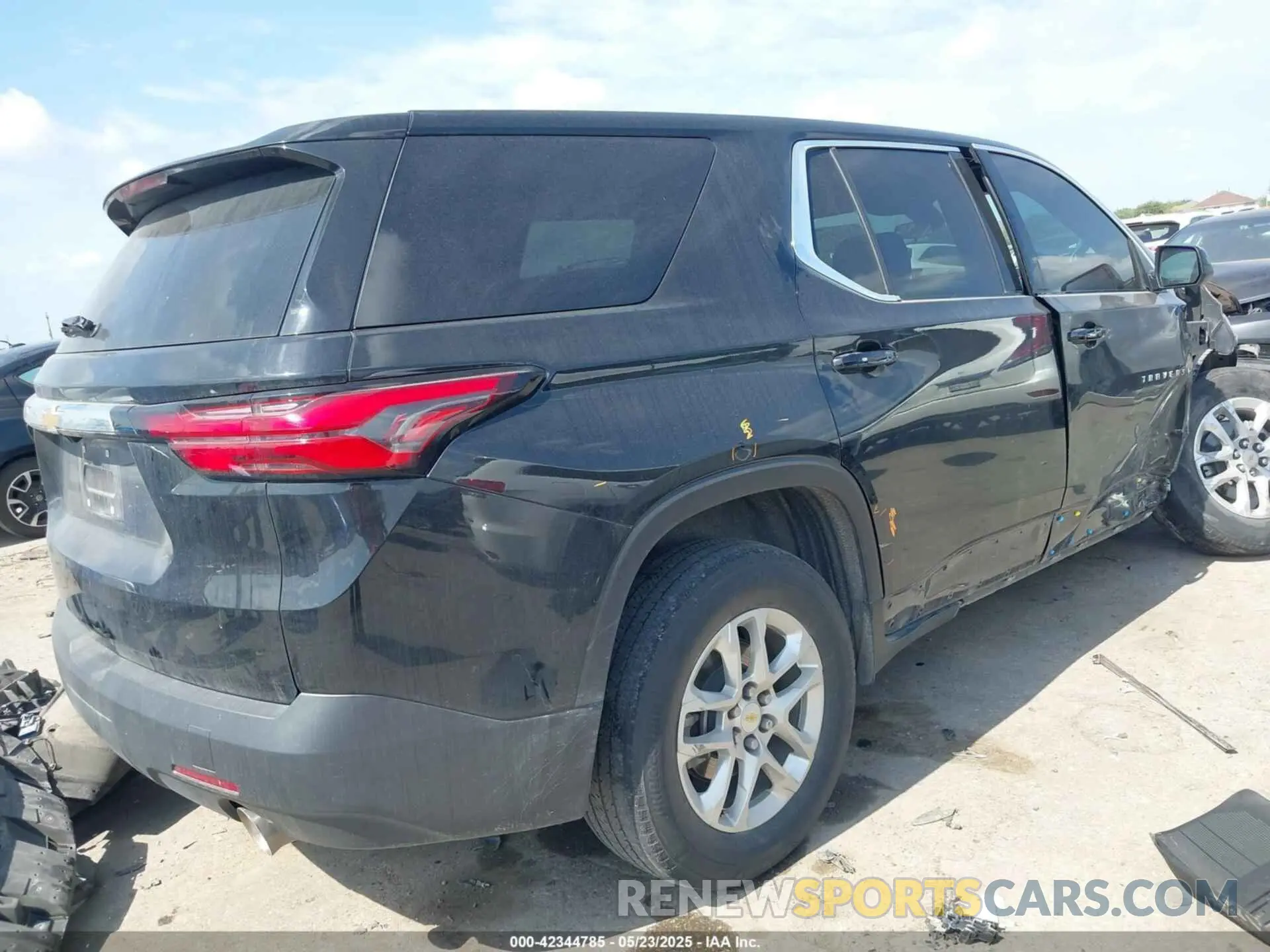 4 Photograph of a damaged car 1GNERFKW6PJ282799 CHEVROLET TRAVERSE 2023