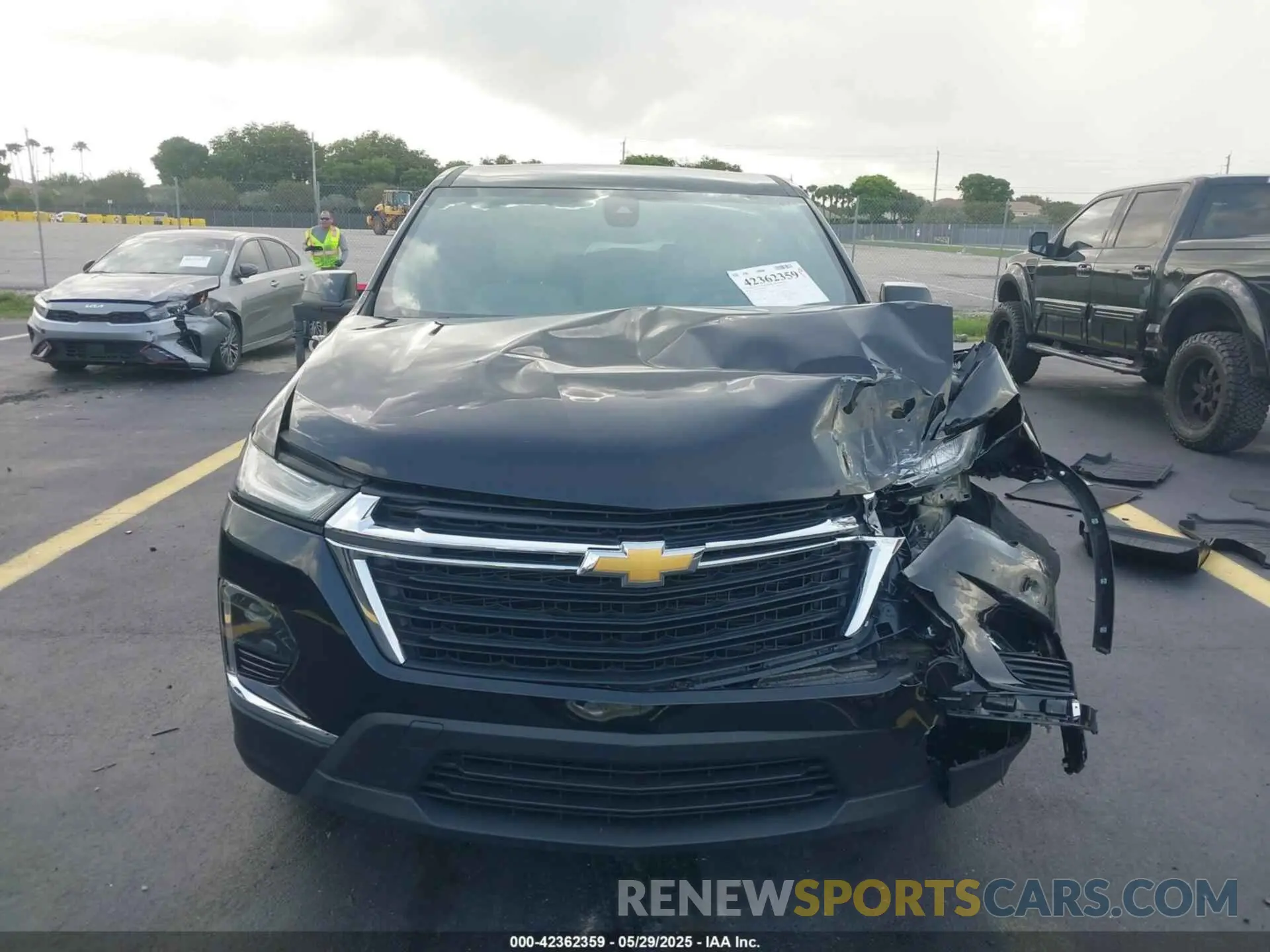 12 Photograph of a damaged car 1GNERFKW6PJ331614 CHEVROLET TRAVERSE 2023