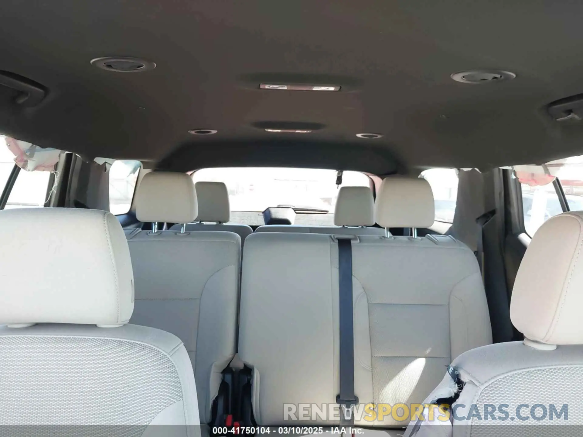 8 Photograph of a damaged car 1GNERFKW7PJ337535 CHEVROLET TRAVERSE 2023