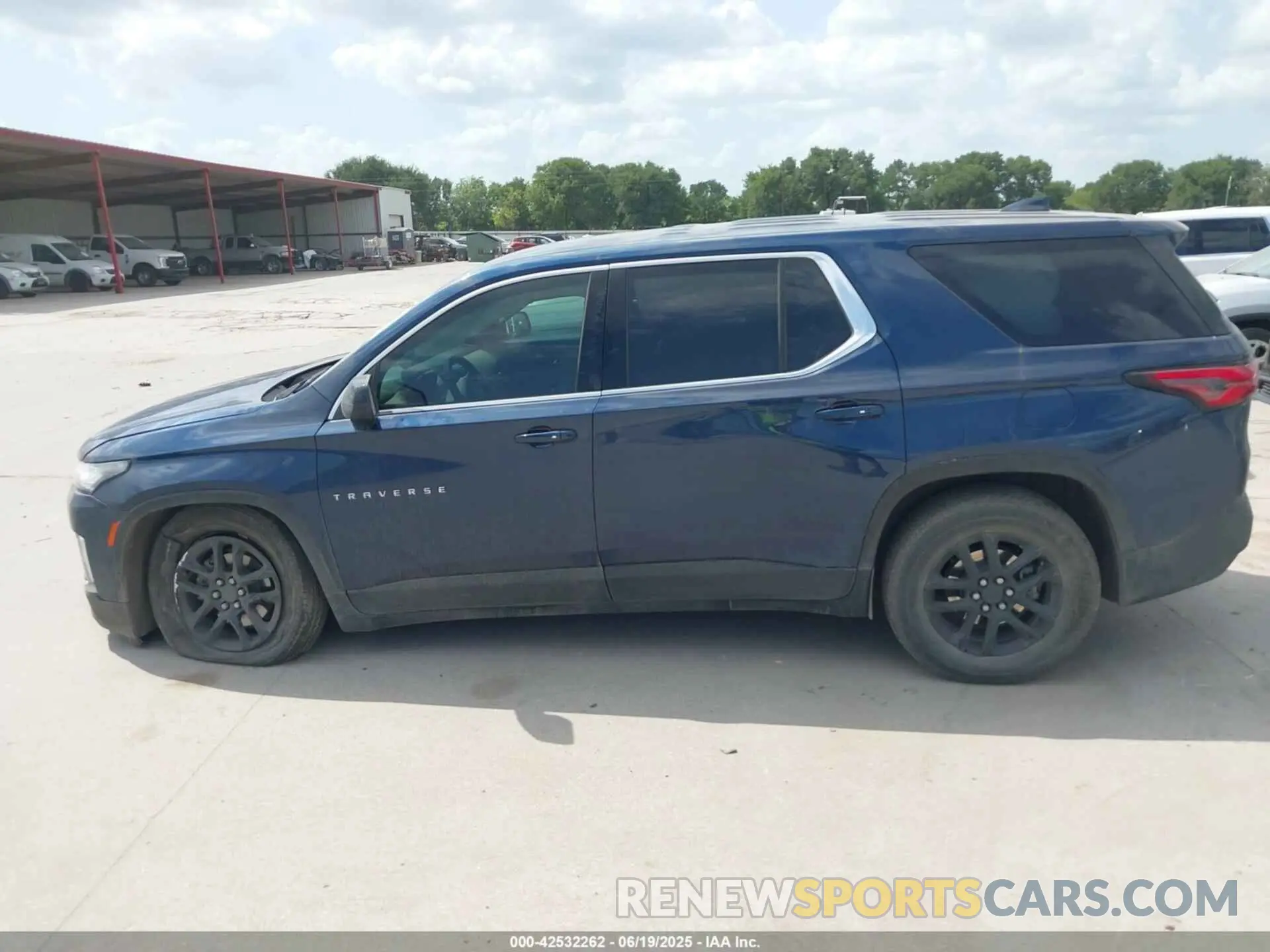 14 Photograph of a damaged car 1GNERFKW8PJ226038 CHEVROLET TRAVERSE 2023