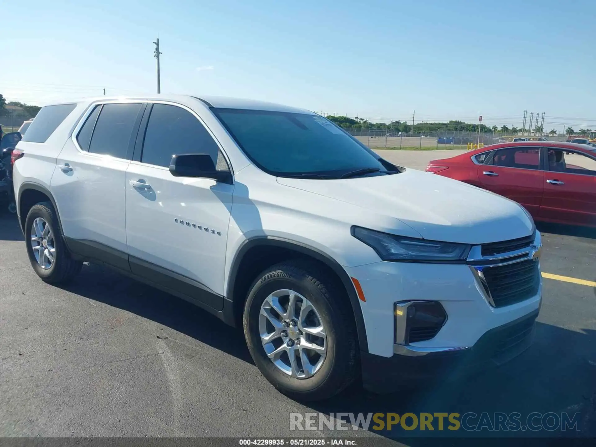1 Photograph of a damaged car 1GNERFKW8PJ272498 CHEVROLET TRAVERSE 2023