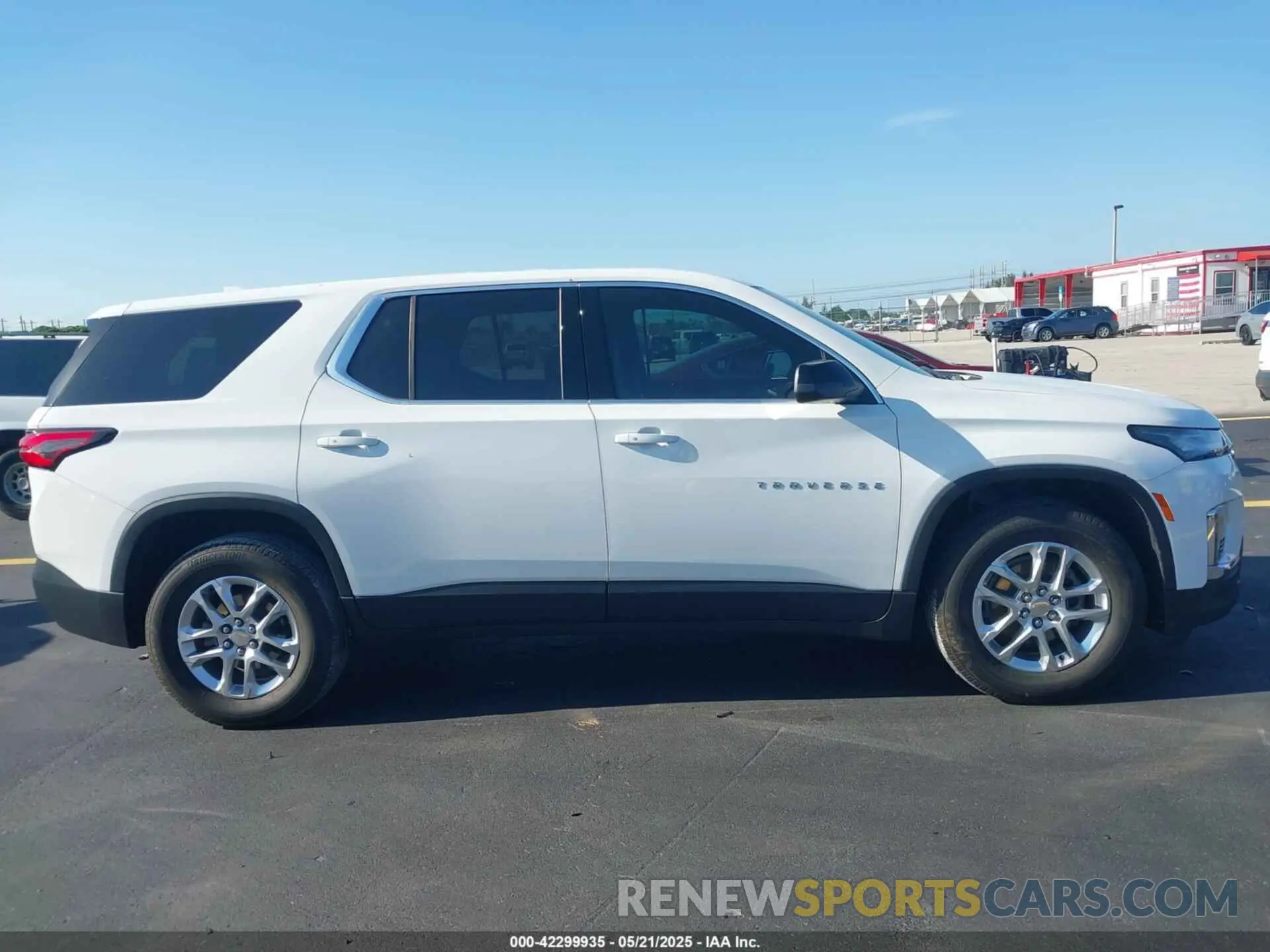 13 Photograph of a damaged car 1GNERFKW8PJ272498 CHEVROLET TRAVERSE 2023