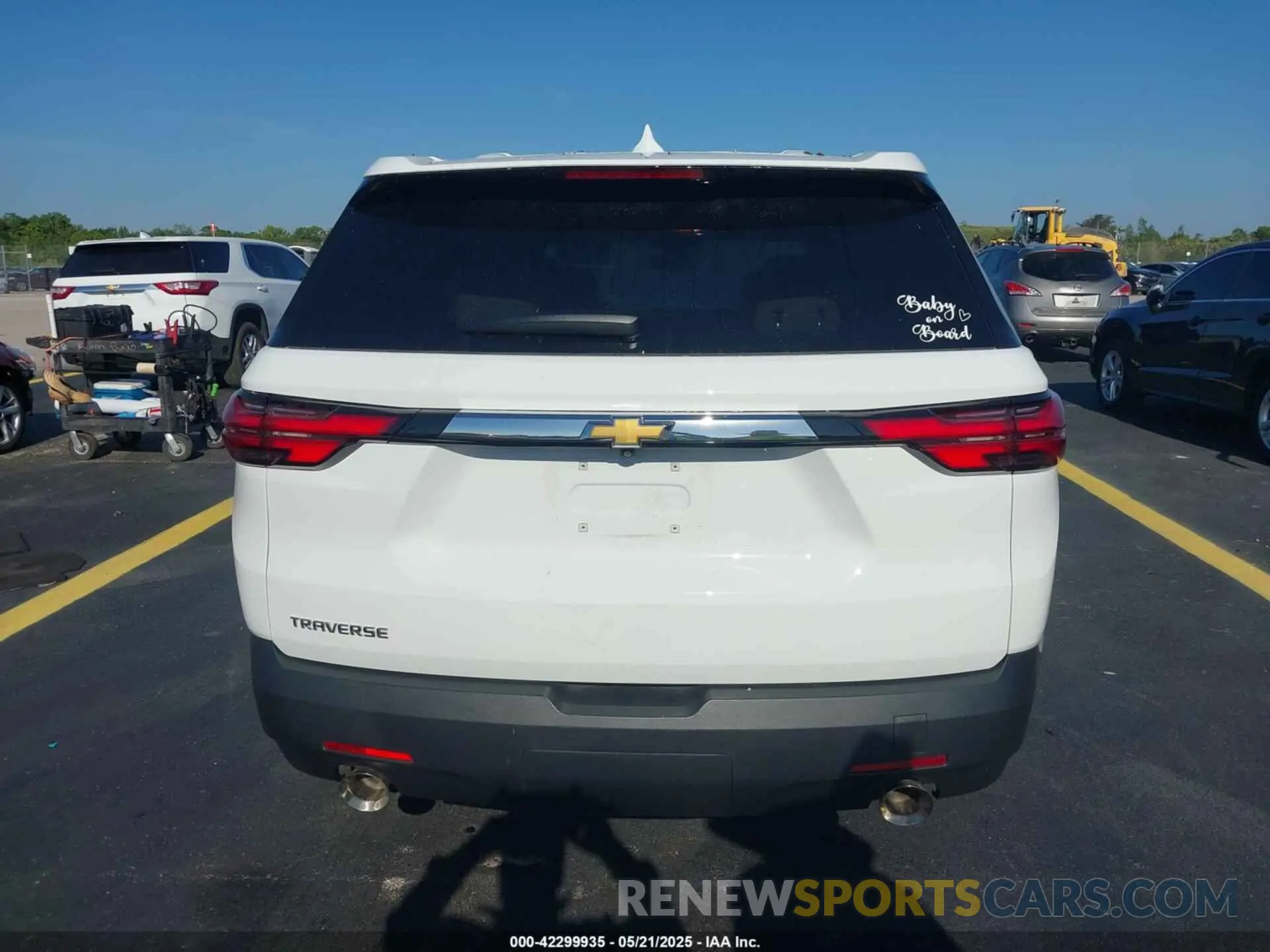 16 Photograph of a damaged car 1GNERFKW8PJ272498 CHEVROLET TRAVERSE 2023