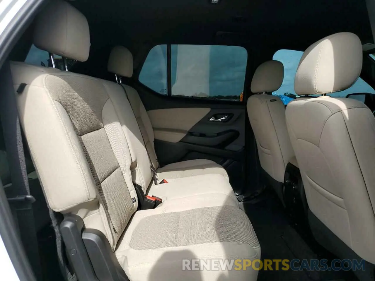 11 Photograph of a damaged car 1GNERFKWXPJ177179 CHEVROLET TRAVERSE 2023