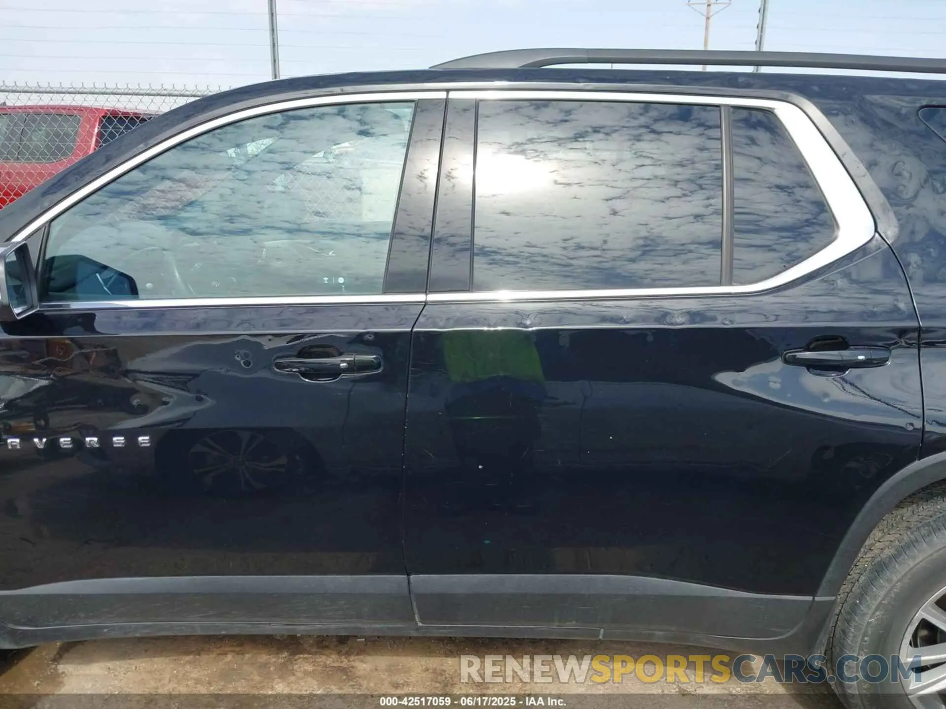 14 Photograph of a damaged car 1GNERGKW1PJ122402 CHEVROLET TRAVERSE 2023
