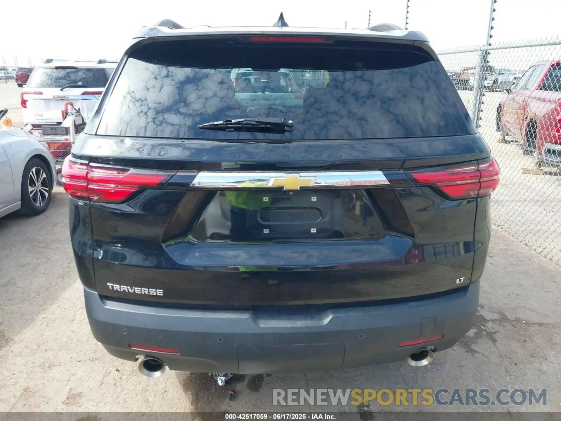 16 Photograph of a damaged car 1GNERGKW1PJ122402 CHEVROLET TRAVERSE 2023