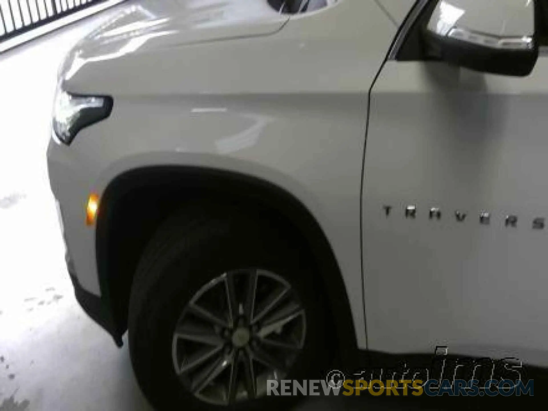 5 Photograph of a damaged car 1GNERGKW1PJ255404 CHEVROLET TRAVERSE 2023